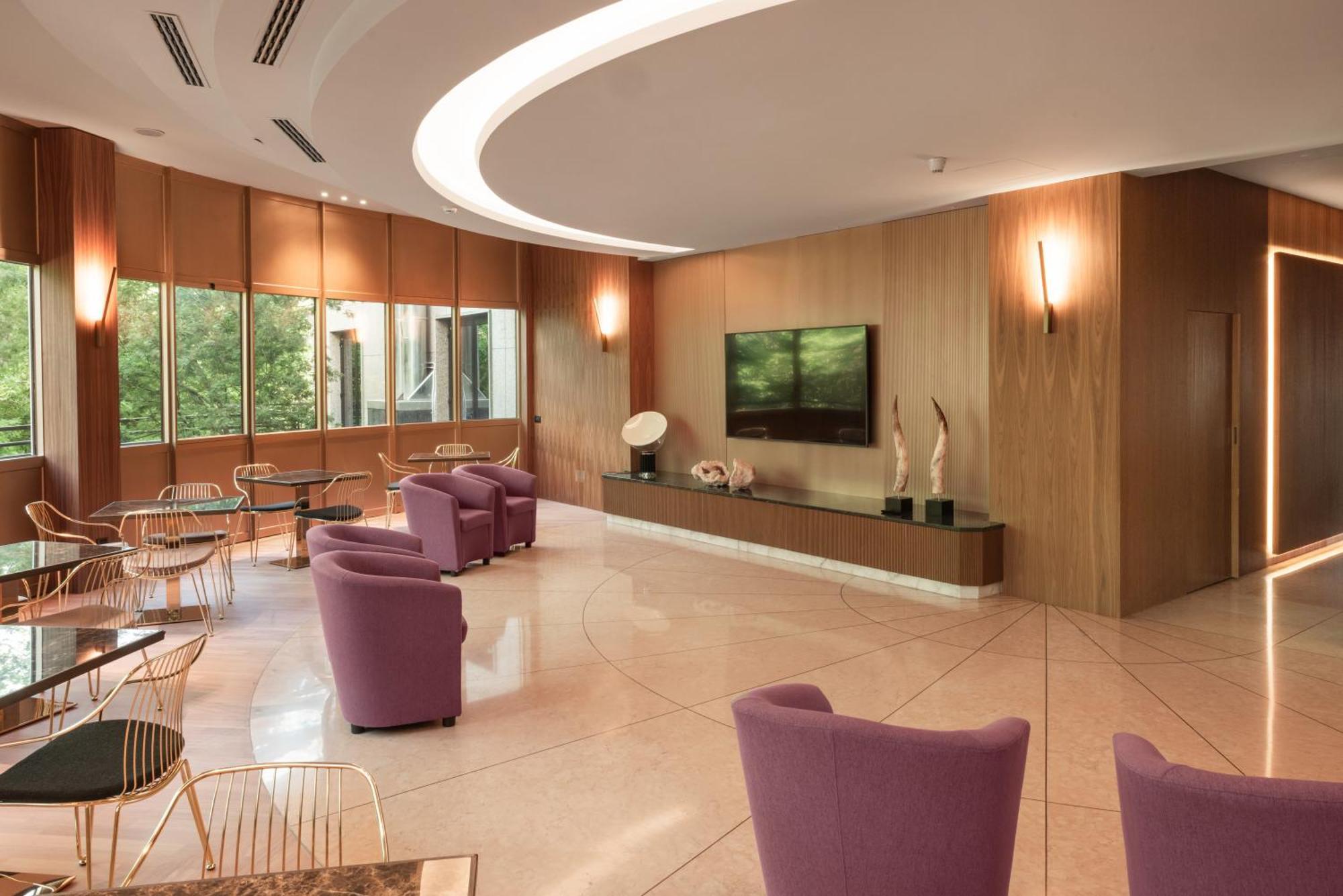Western Leonardo Da Vinci 4* Erba