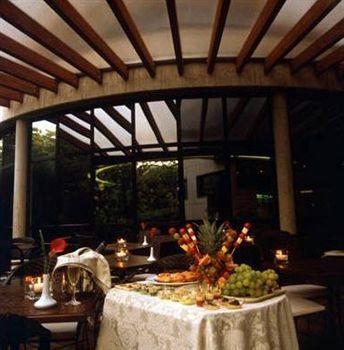 Western Leonardo Da Vinci 4* Erba